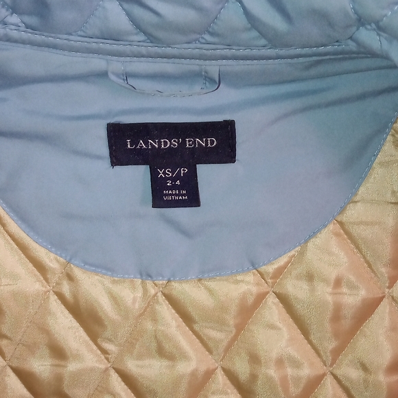 Lands'end quilted jacket. - Picture 2 of 6